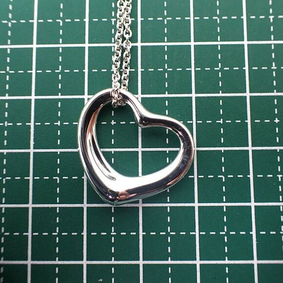 Tiffany & Co 925 Open Heart Pendant Necklace j113-3 - Picture 9 of 10